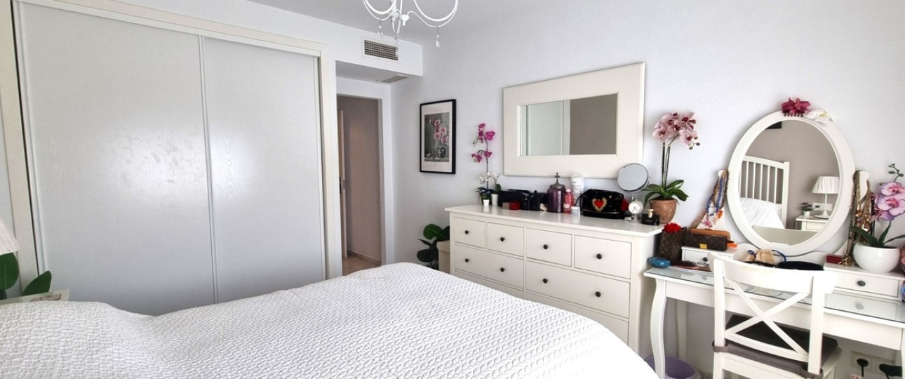 Resale - apartment - Marbella - Reserva de Marbella