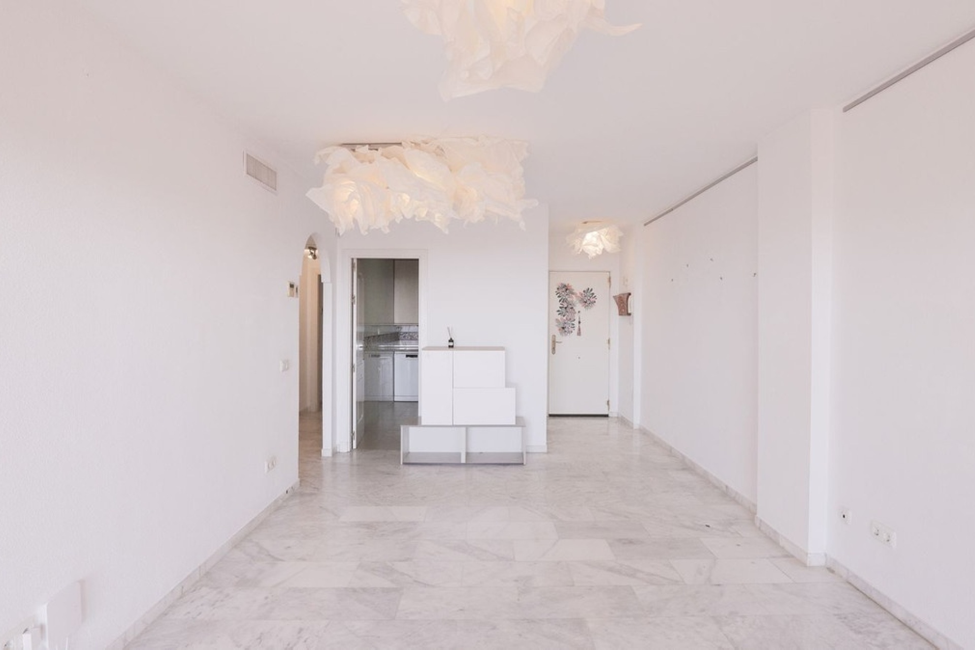 Resale - apartment - Marbella - Reserva de Marbella