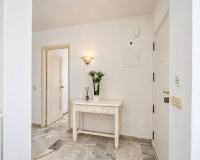Resale - apartment - Marbella - Reserva de Marbella