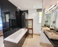 Resale - apartment - Marbella - Río Real