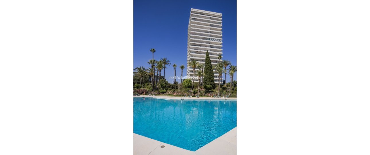Resale - apartment - Marbella - Río Real