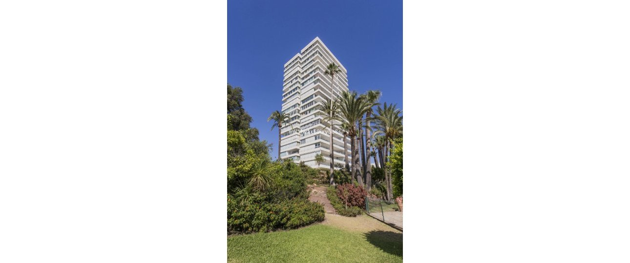 Resale - apartment - Marbella - Río Real