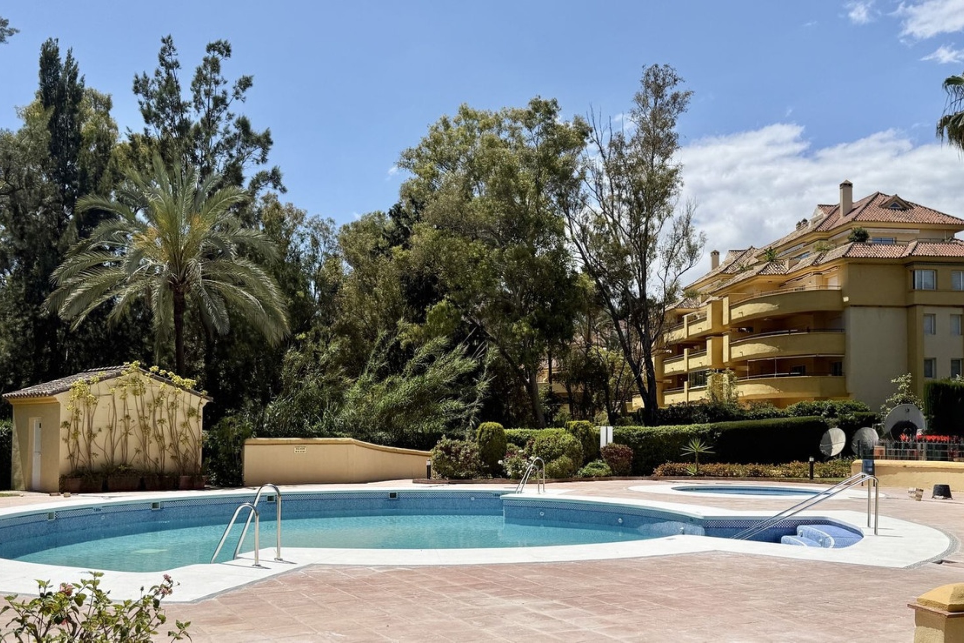 Resale - apartment - Marbella - Río Real