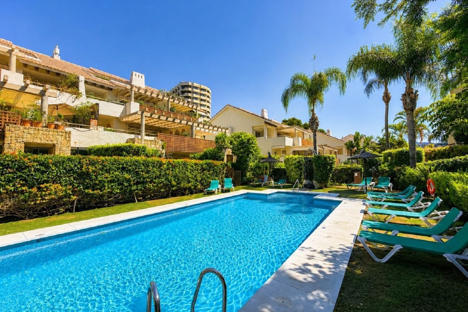 Resale - apartment - Marbella - Río Real