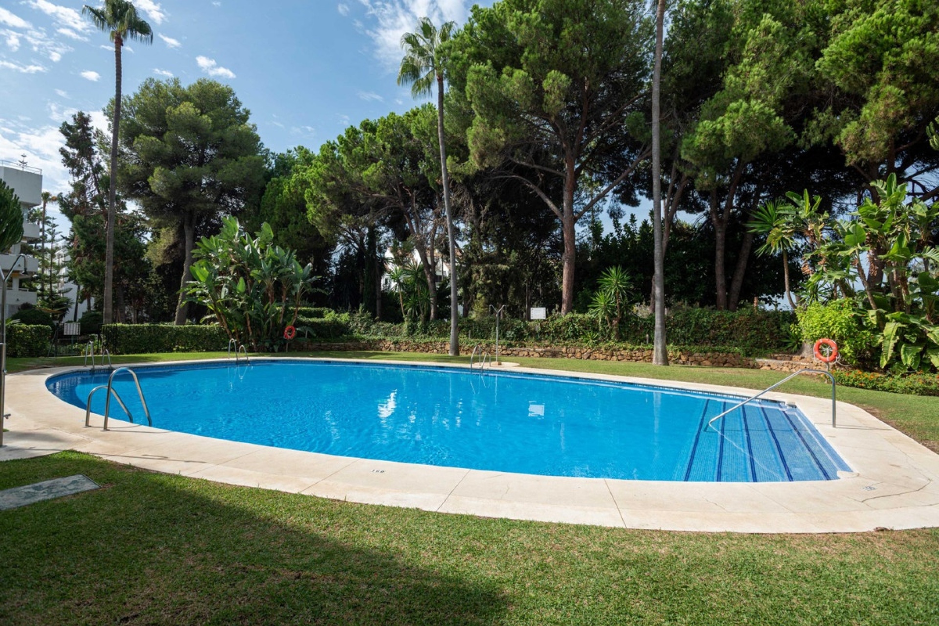 Resale - apartment - Marbella - Río Real