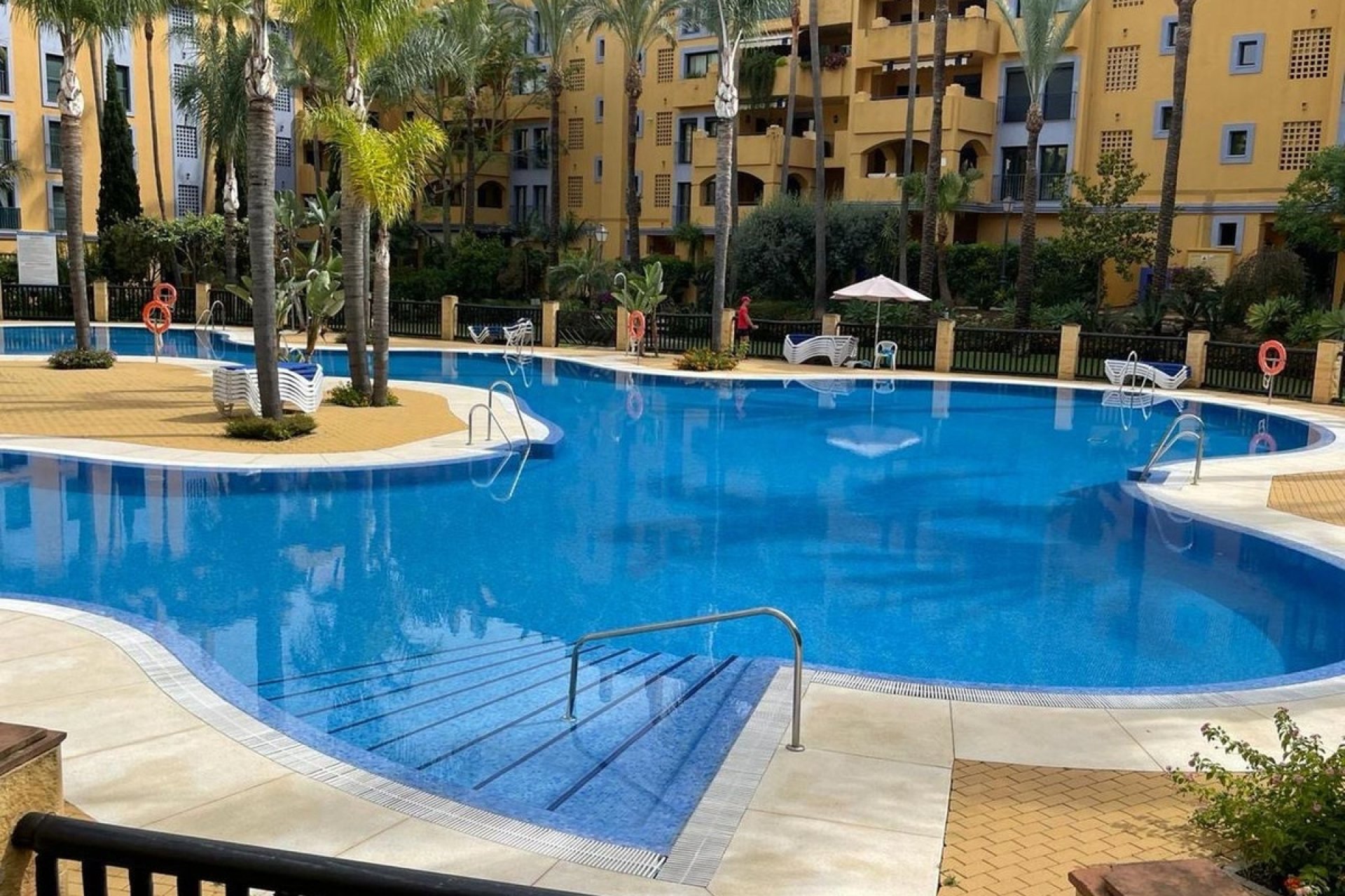 Resale - apartment - Marbella - San Pedro de Alcántara