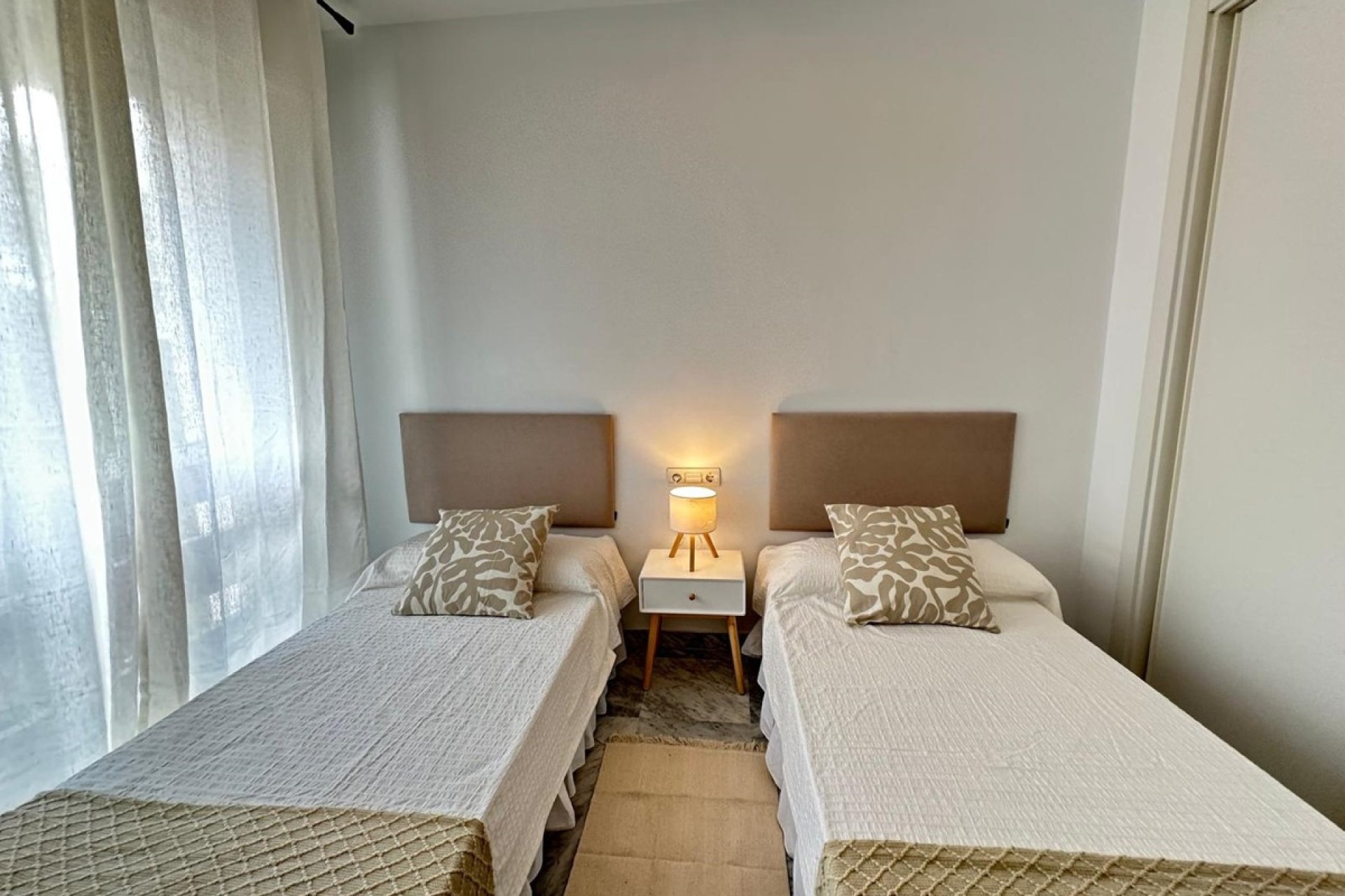 Resale - apartment - Marbella - San Pedro de Alcántara