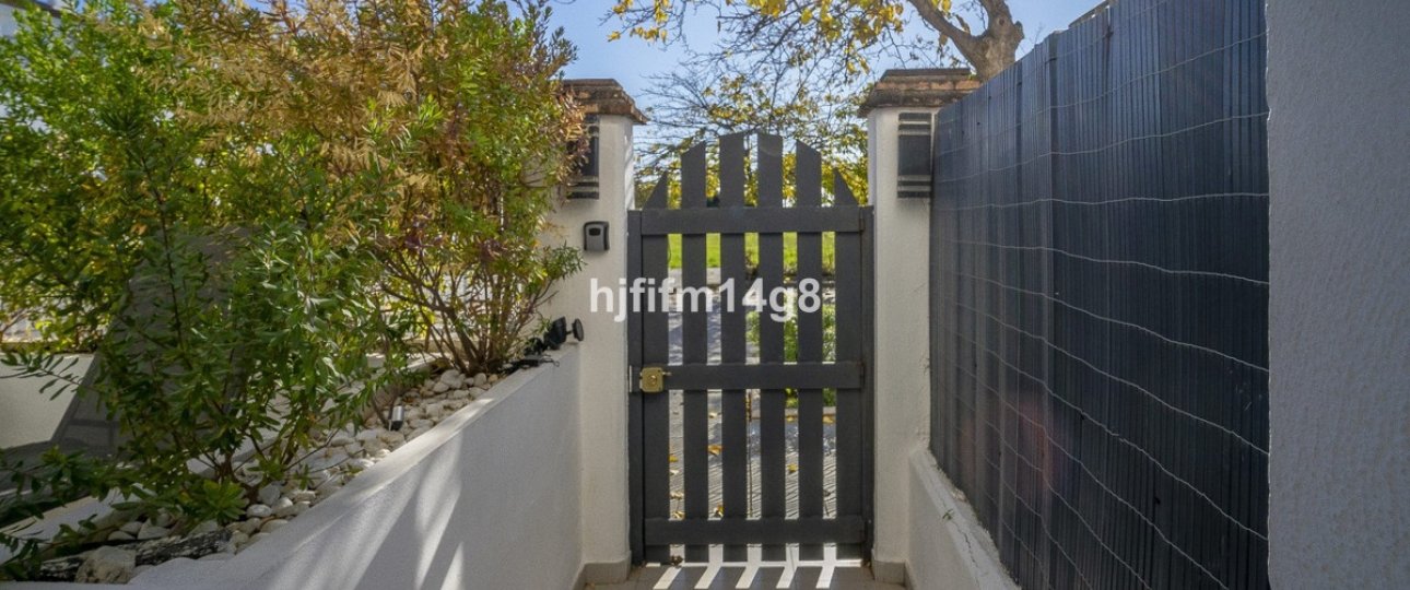 Resale - apartment - Marbella - San Pedro de Alcántara