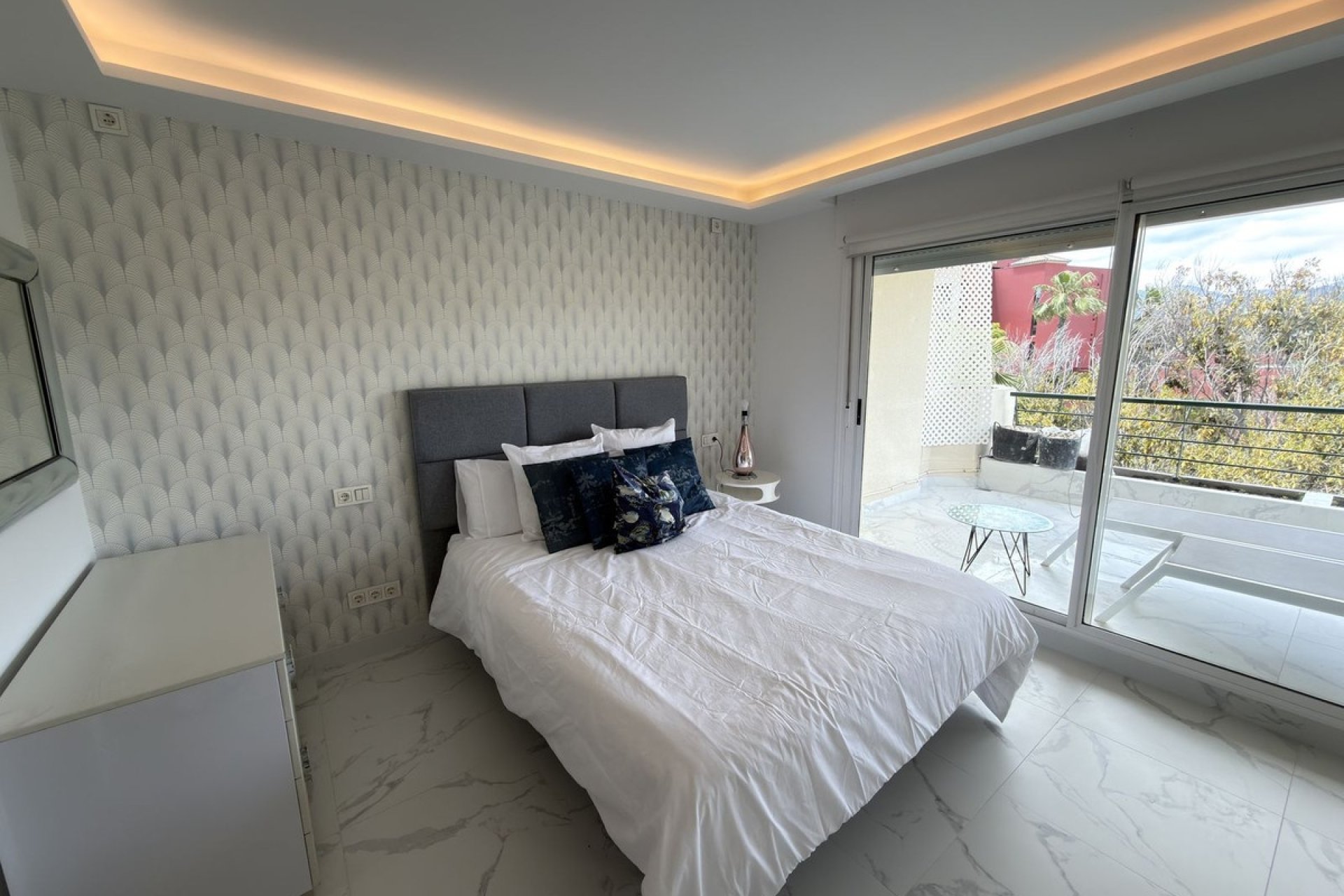 Resale - apartment - Marbella - San Pedro de Alcántara