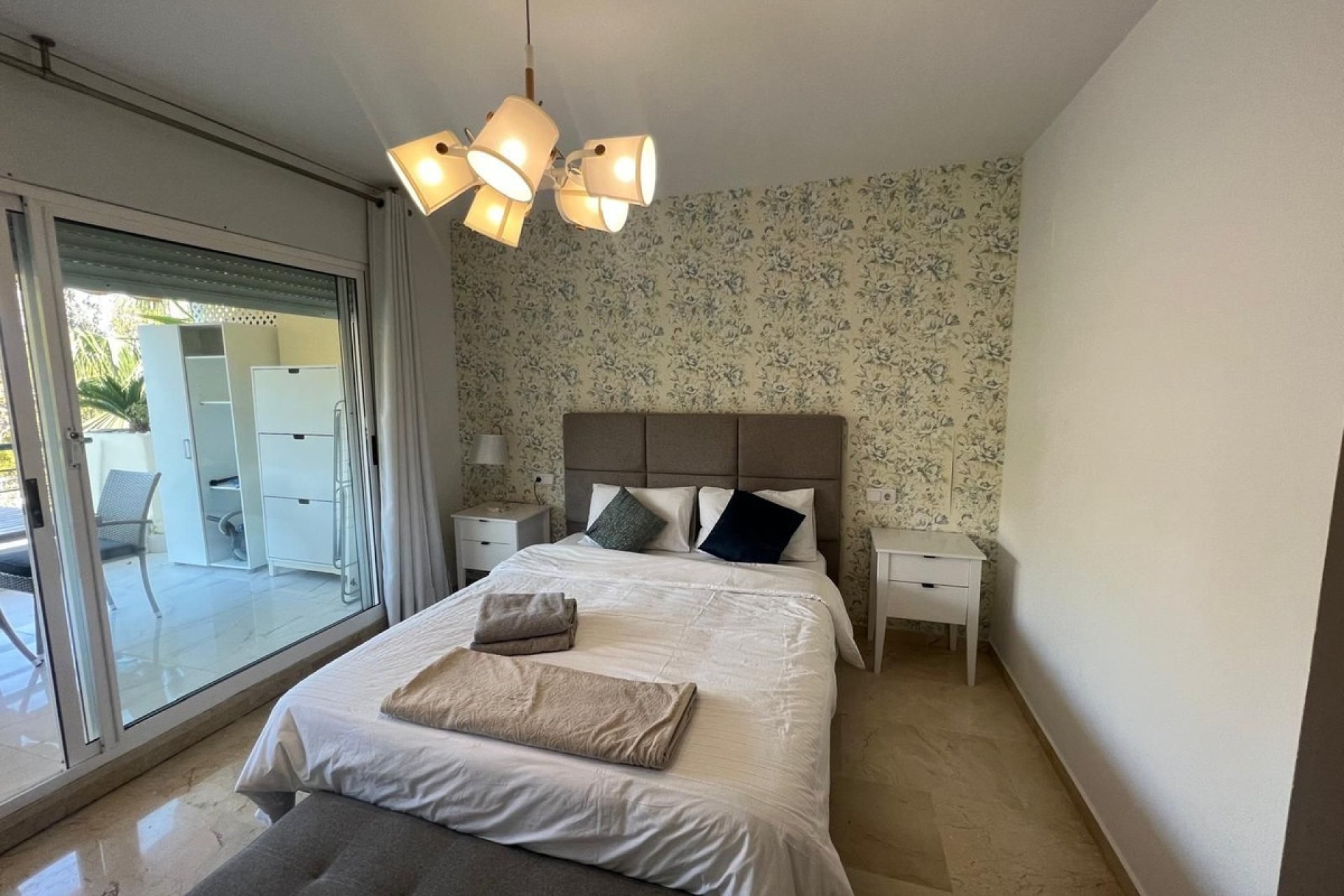 Resale - apartment - Marbella - San Pedro de Alcántara