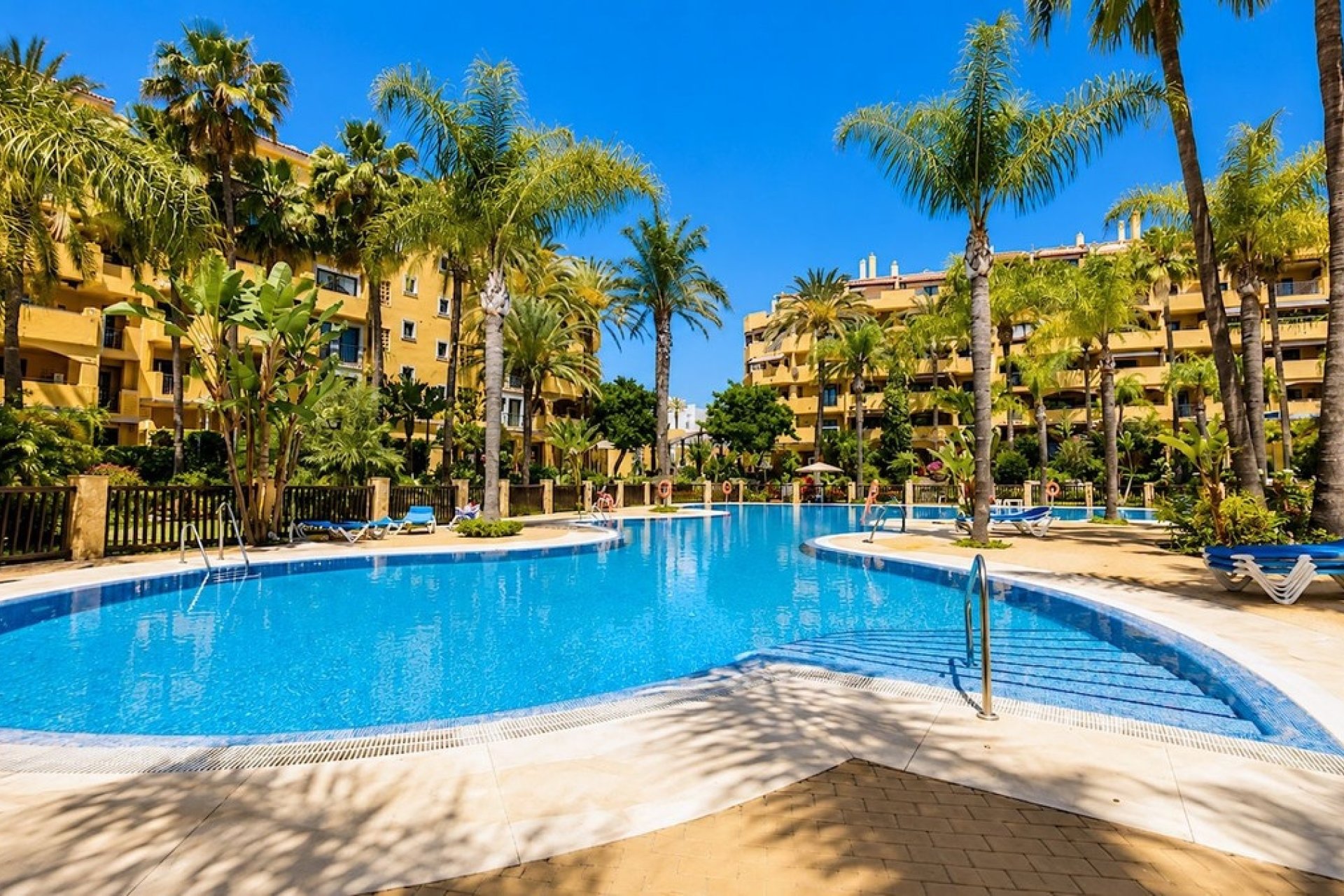 Resale - apartment - Marbella - San Pedro de Alcántara