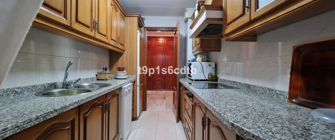 Resale - apartment - Marbella - San Pedro de Alcántara