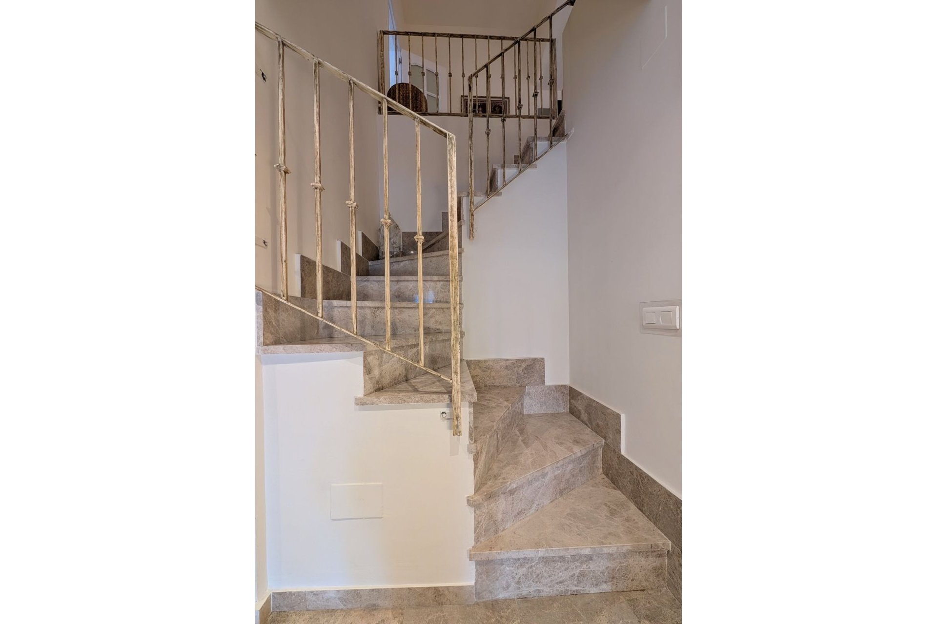 Resale - apartment - Marbella - San Pedro de Alcántara
