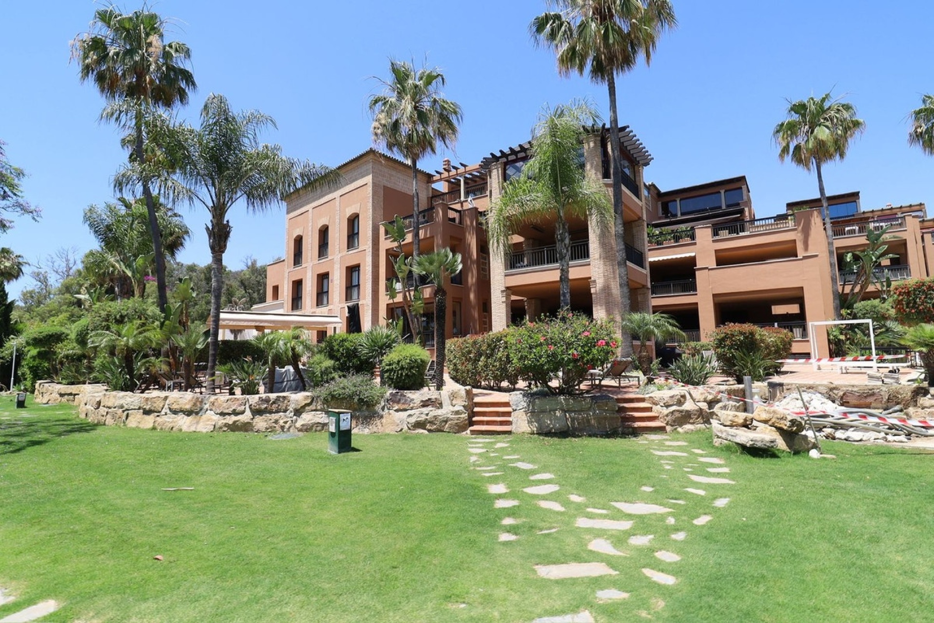 Resale - apartment - Marbella - San Pedro de Alcántara