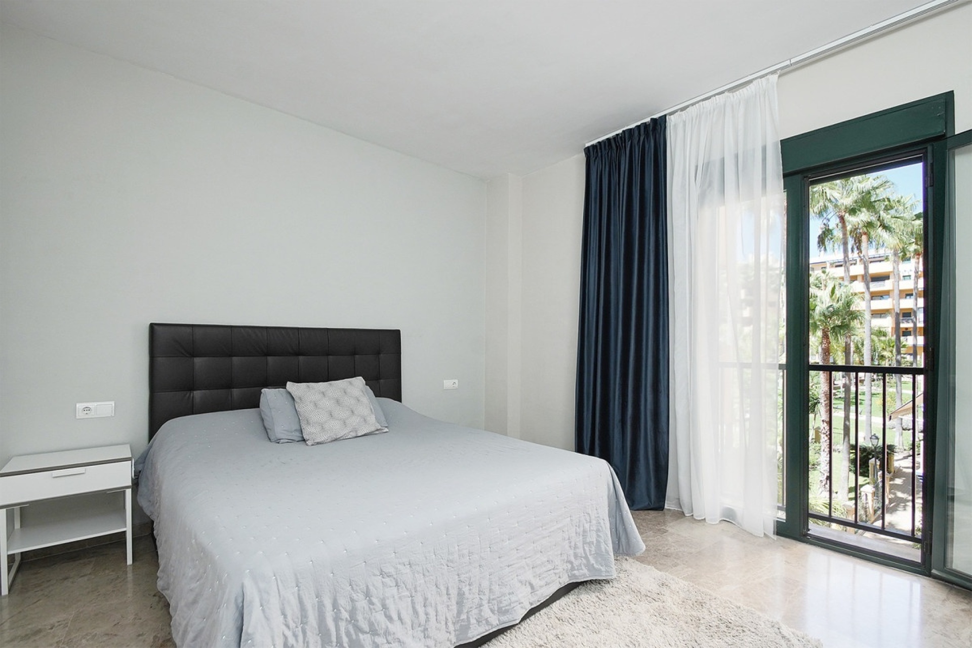 Resale - apartment - Marbella - San Pedro de Alcántara