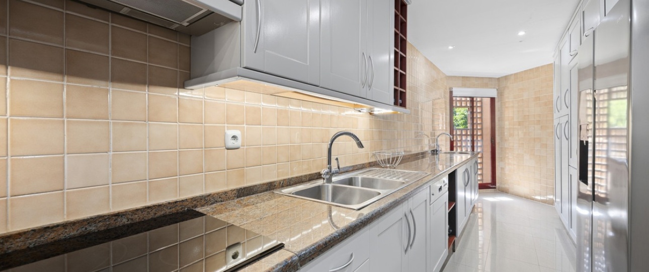 Resale - apartment - Marbella - San Pedro de Alcántara