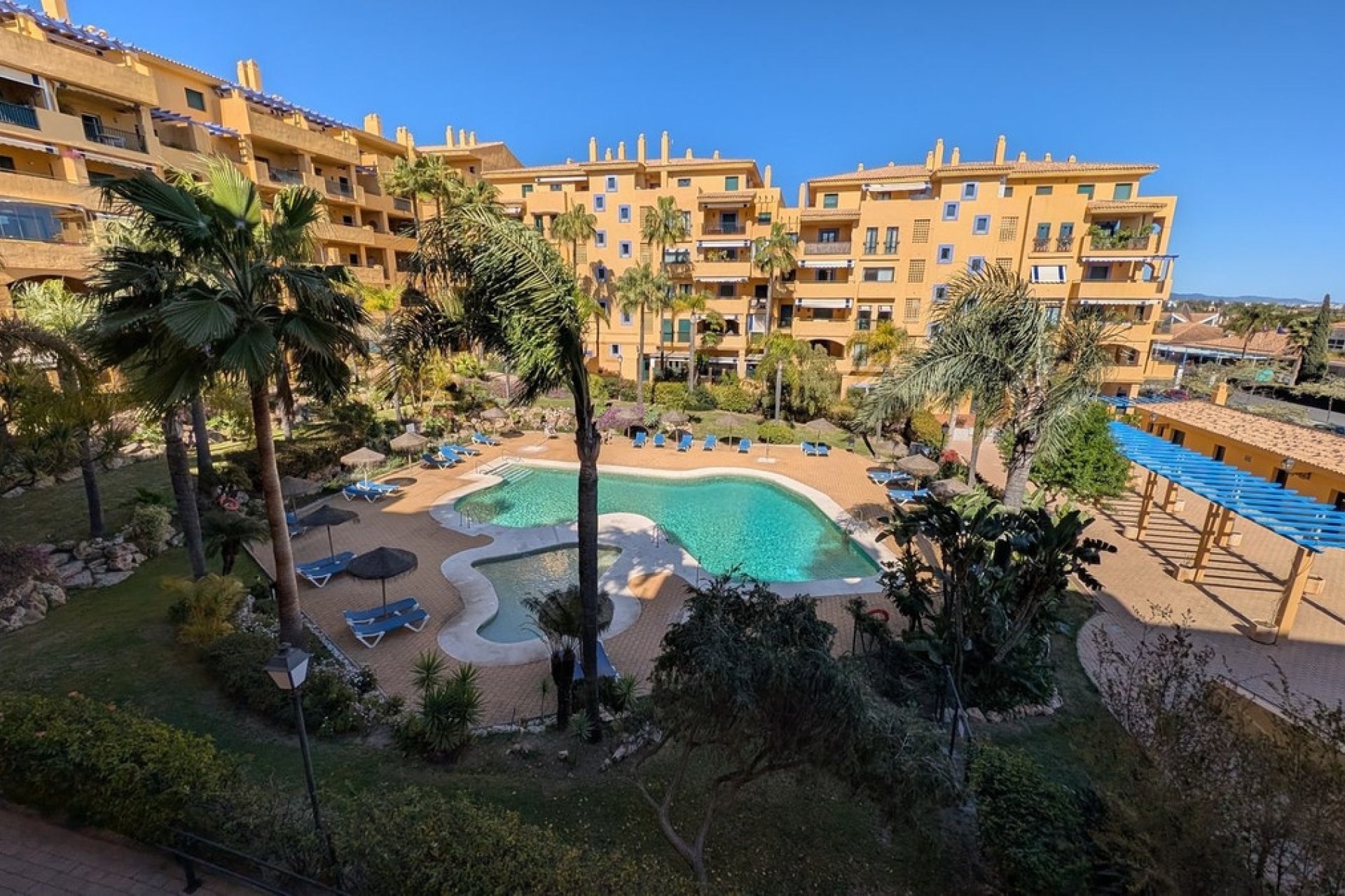 Resale - apartment - Marbella - San Pedro de Alcántara