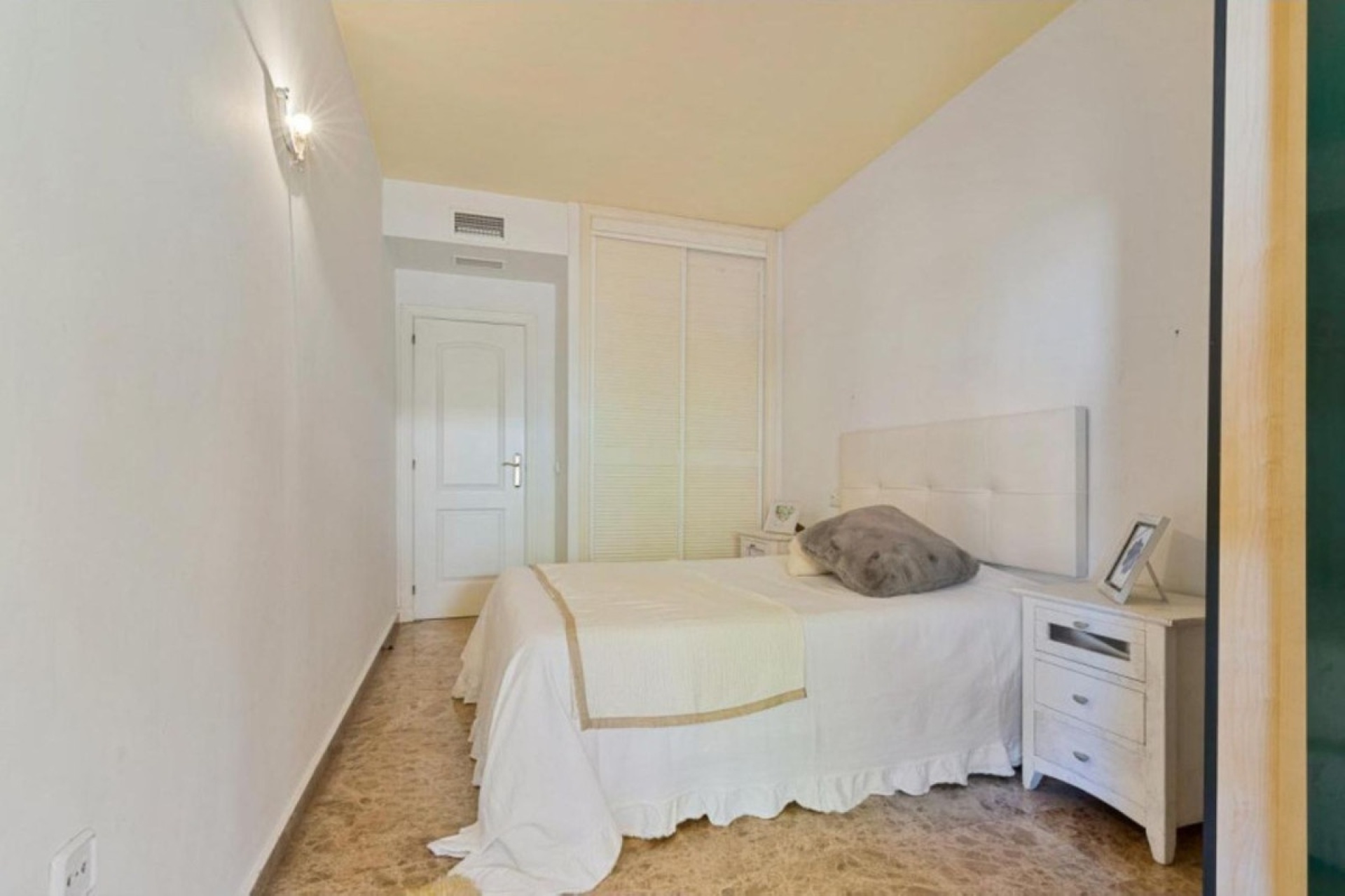 Resale - apartment - Marbella - San Pedro de Alcántara