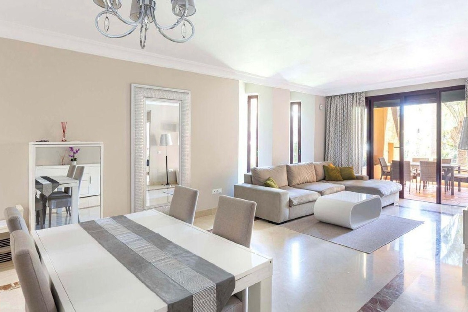 Resale - apartment - Marbella - San Pedro de Alcántara