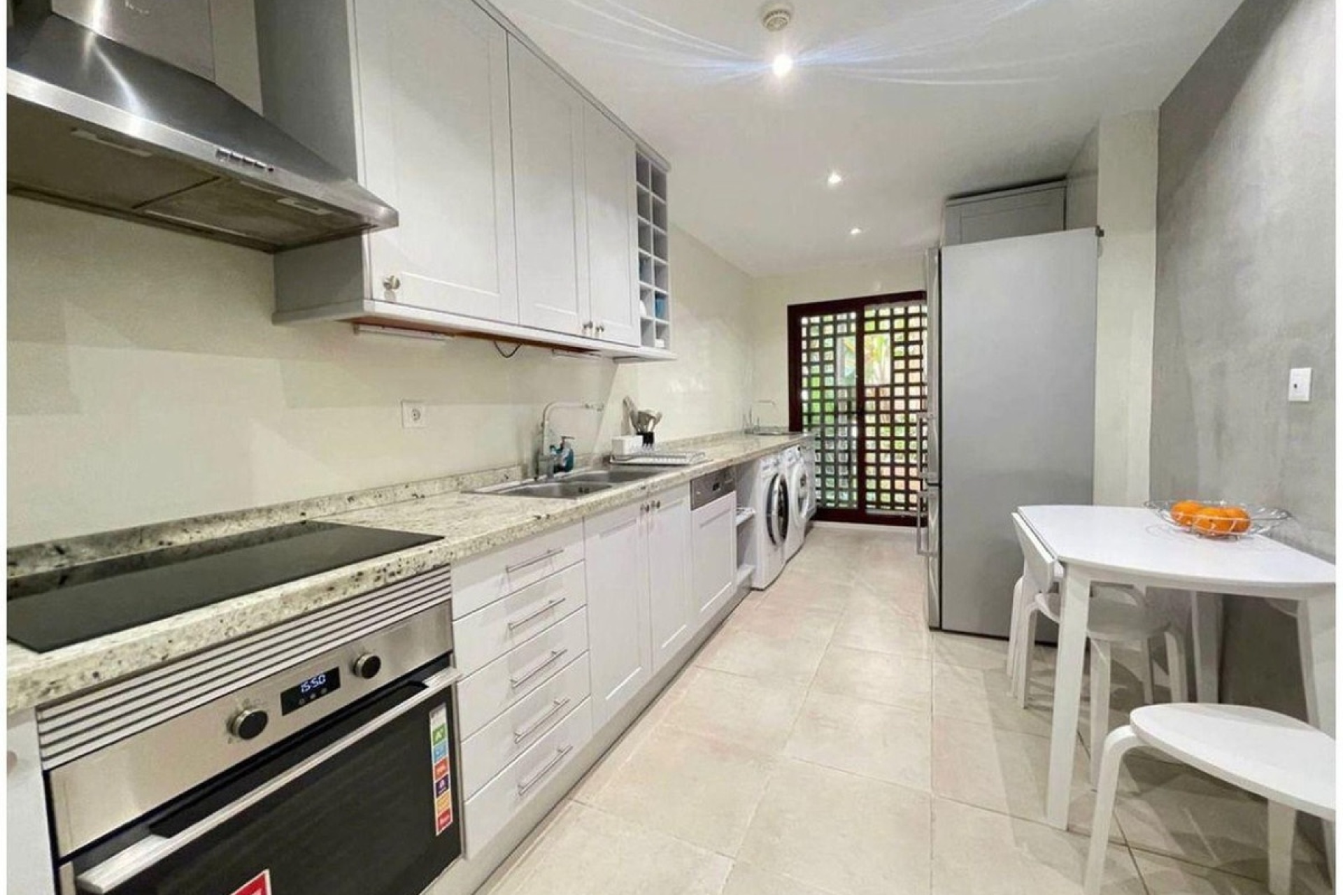 Resale - apartment - Marbella - San Pedro de Alcántara