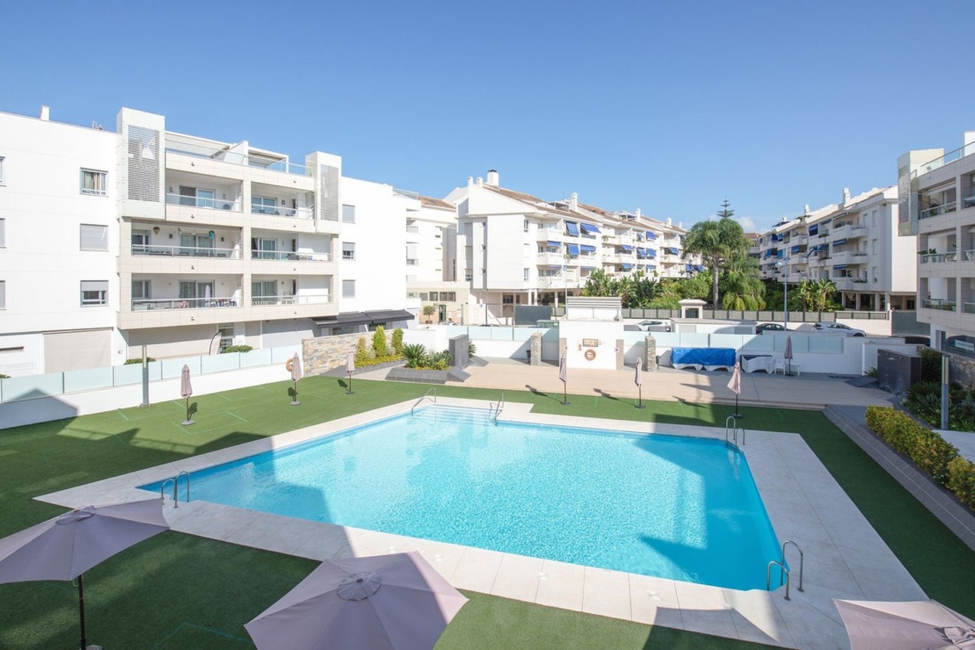 Resale - apartment - Marbella - San Pedro de Alcántara