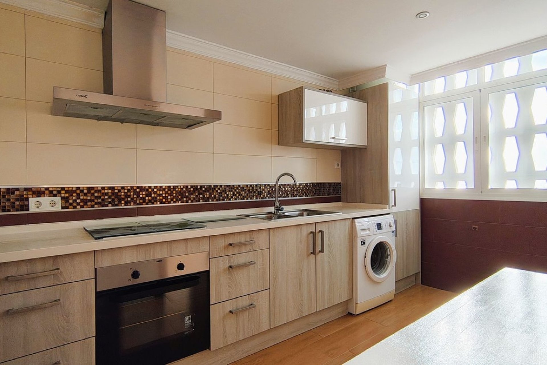 Resale - apartment - Marbella - San Pedro de Alcántara
