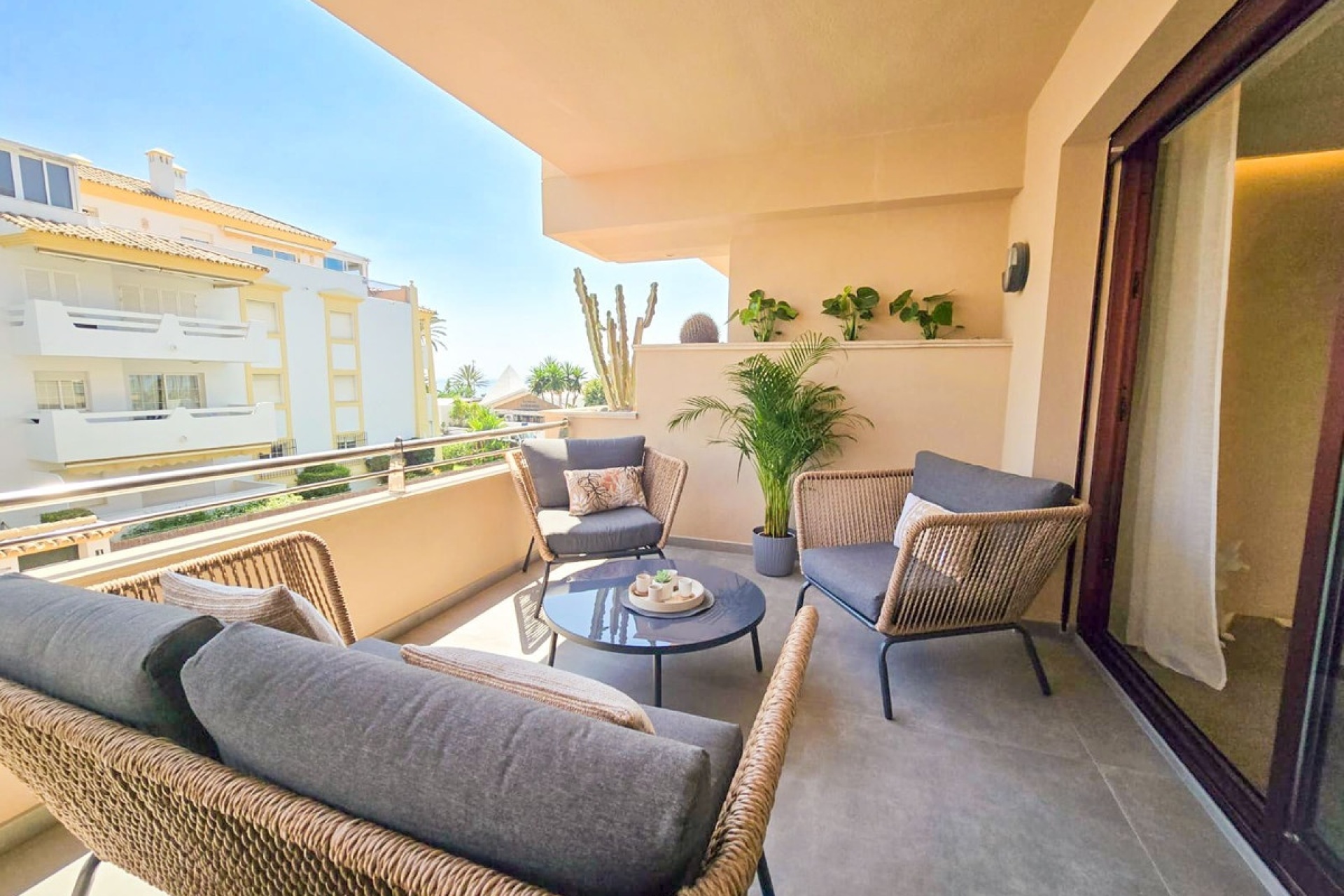 Resale - apartment - Marbella - San Pedro de Alcántara