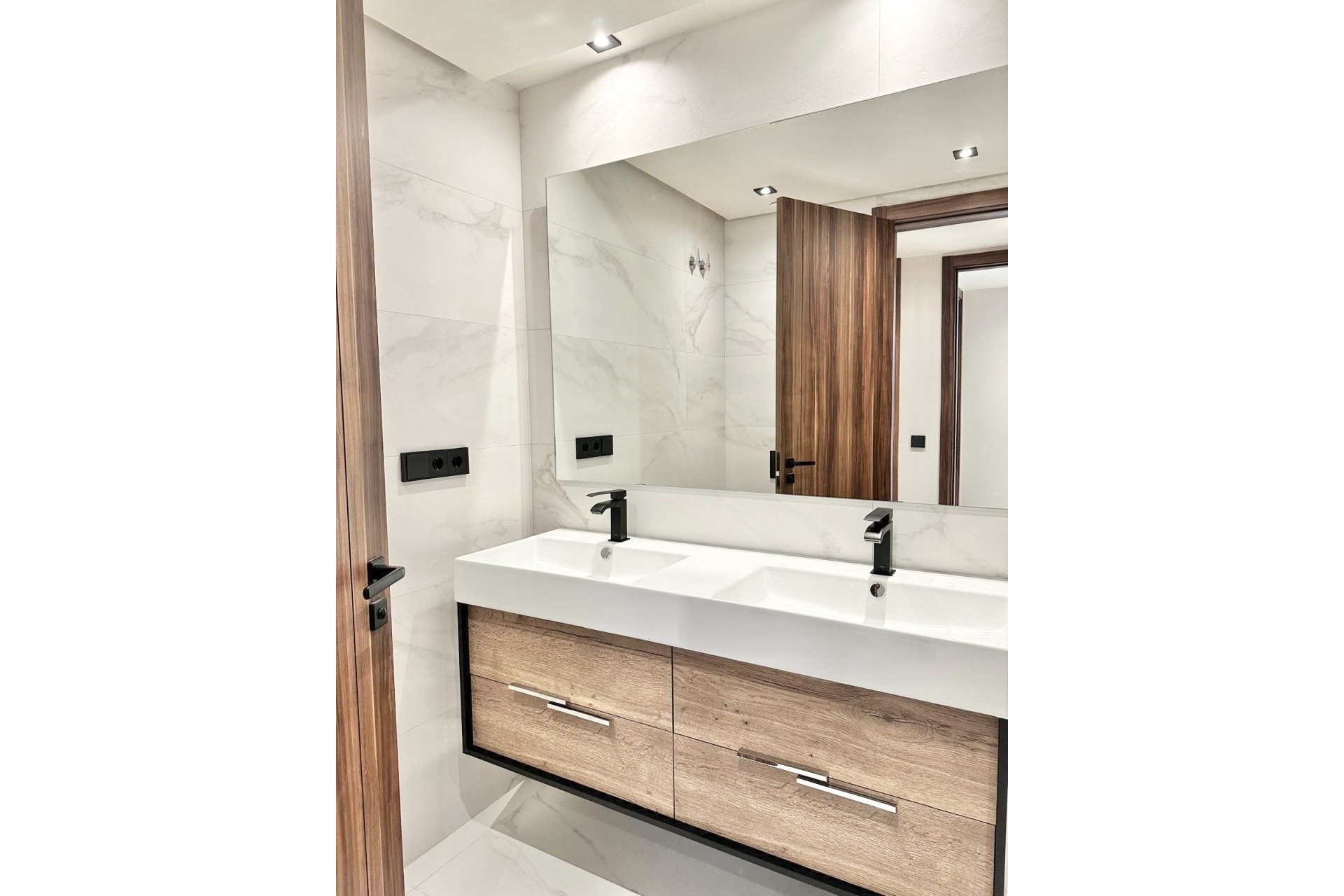 Resale - apartment - Marbella - San Pedro de Alcántara