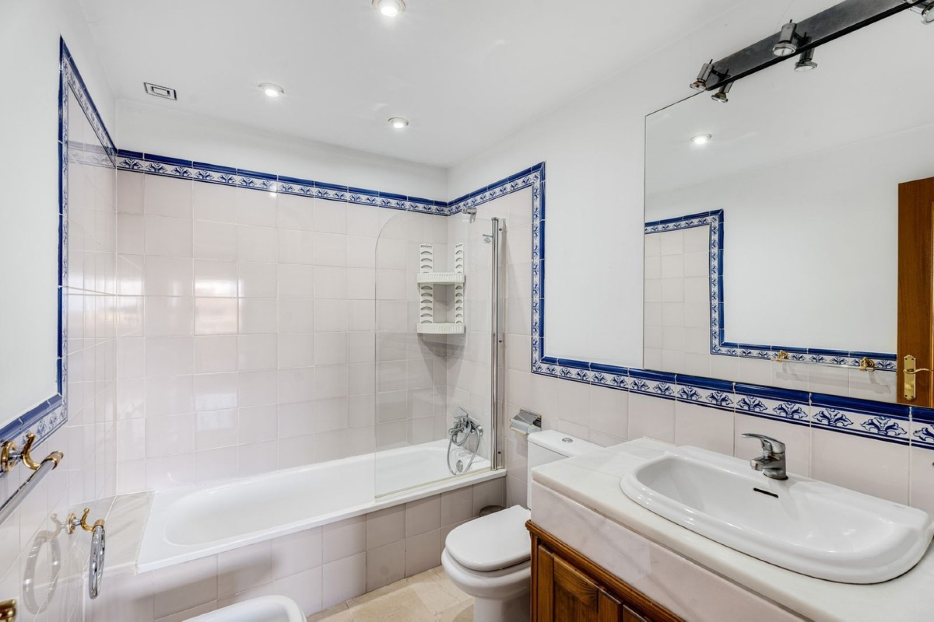 Resale - apartment - Marbella - San Pedro de Alcántara