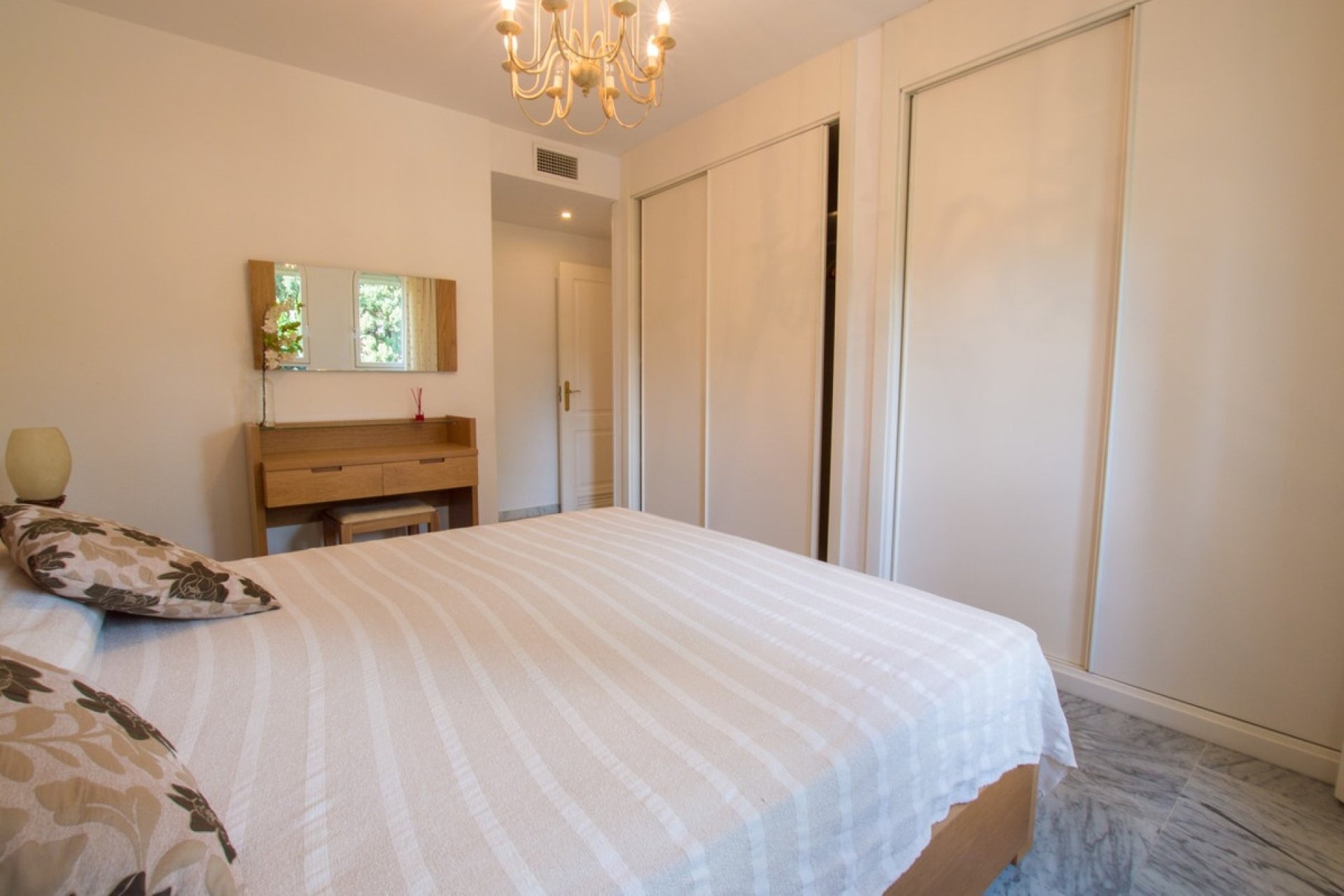 Resale - apartment - Marbella - San Pedro de Alcántara