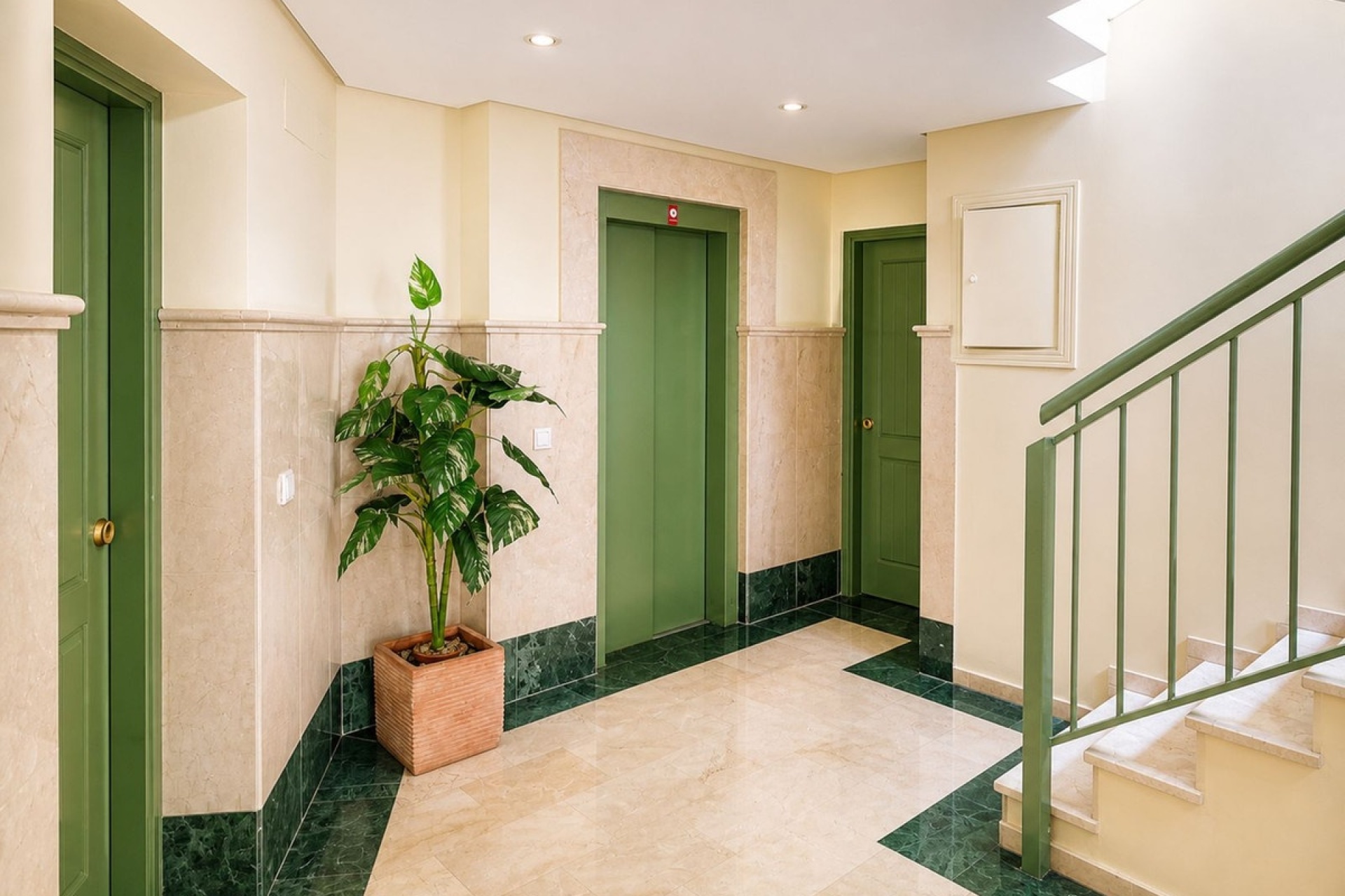 Resale - apartment - Marbella - San Pedro de Alcántara