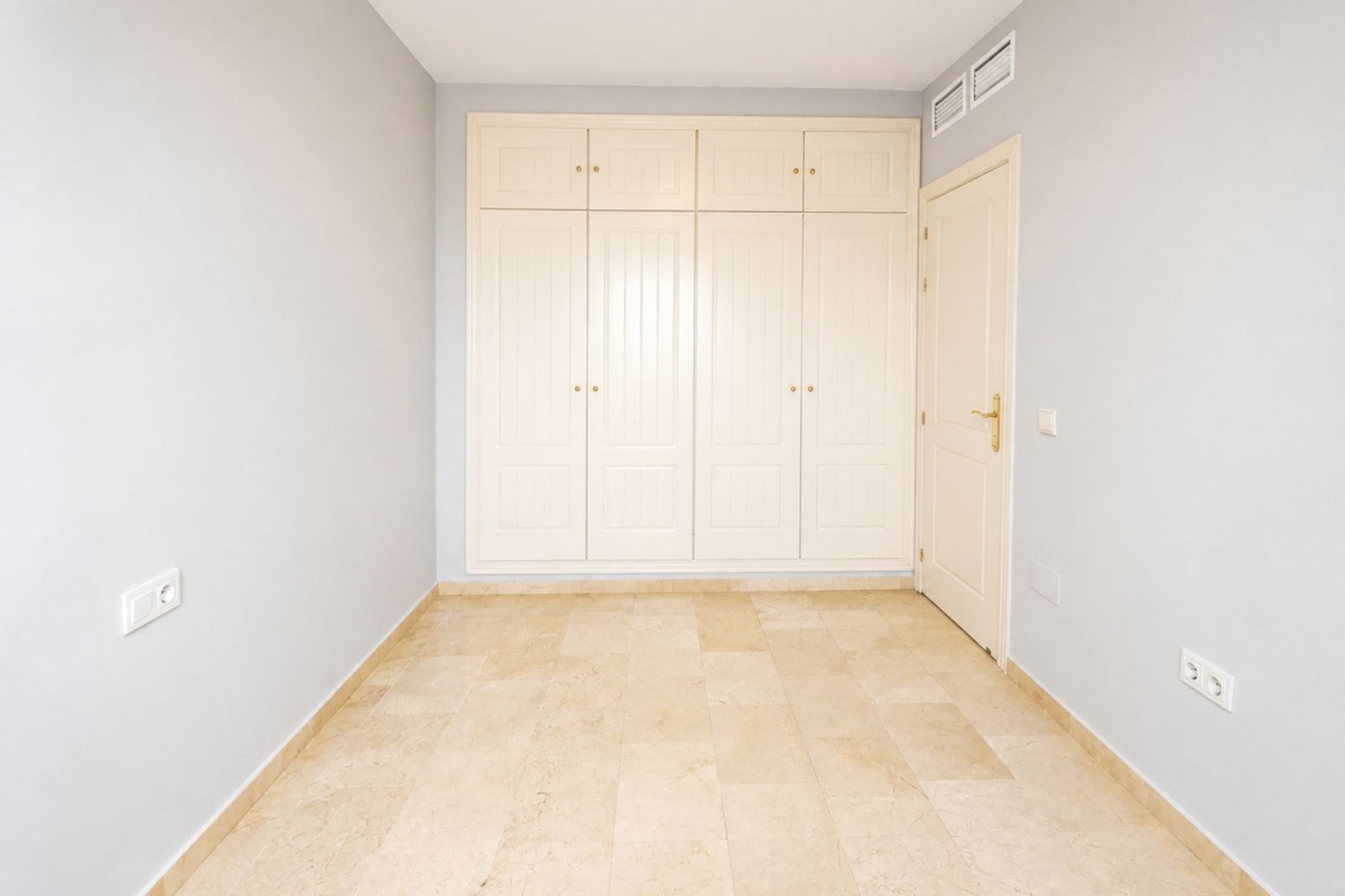Resale - apartment - Marbella - San Pedro de Alcántara