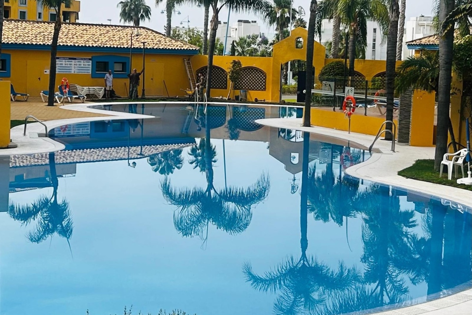 Resale - apartment - Marbella - San Pedro de Alcántara