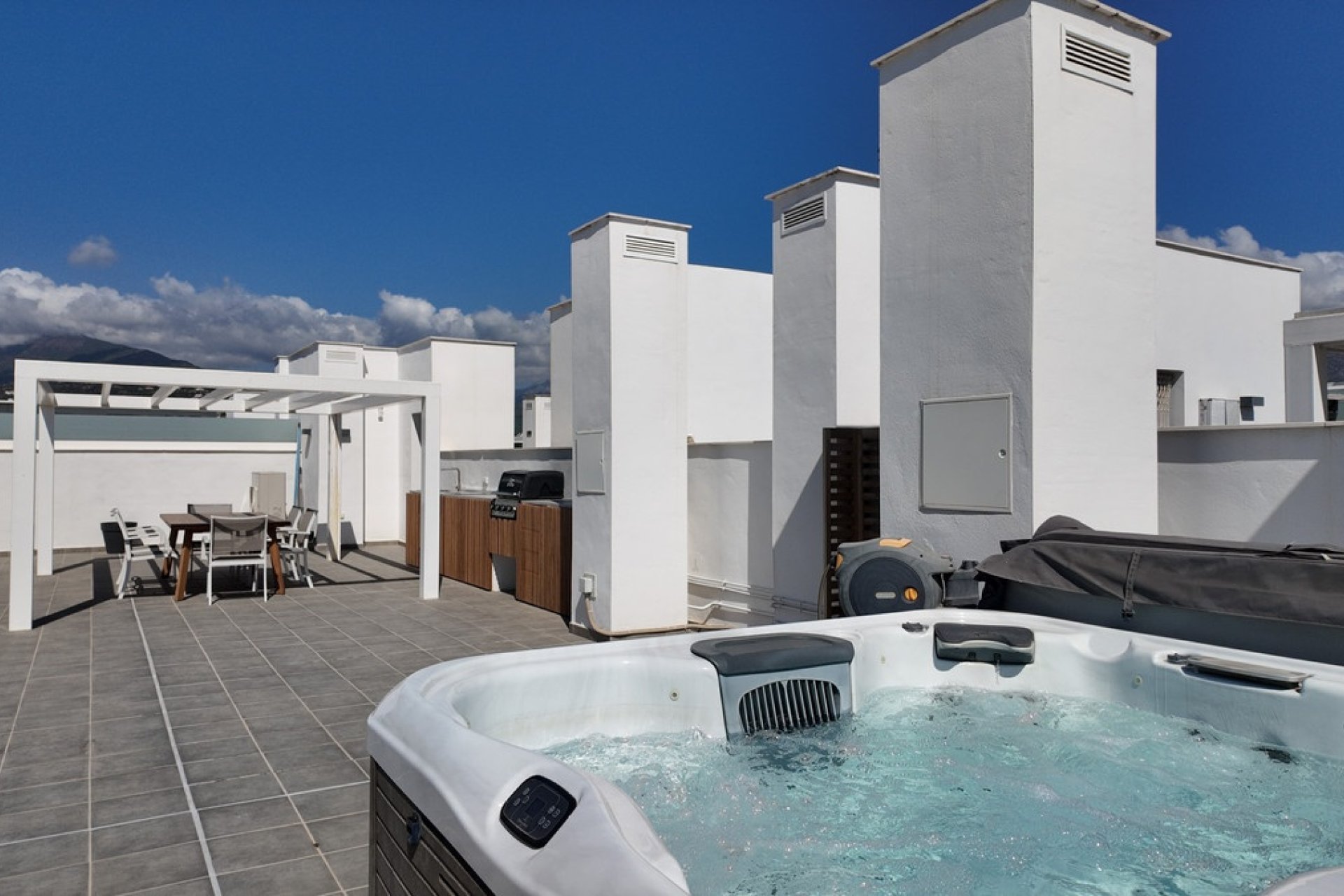 Resale - apartment - Marbella - San Pedro de Alcántara