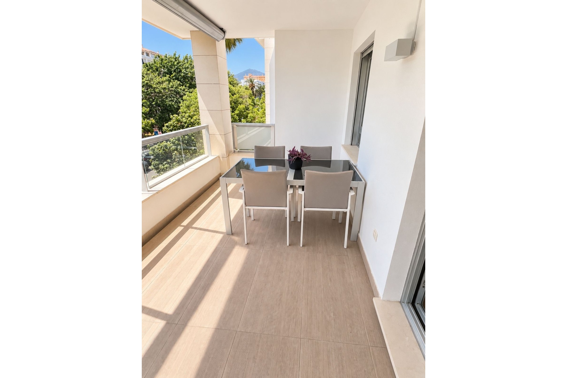 Resale - apartment - Marbella - San Pedro de Alcántara