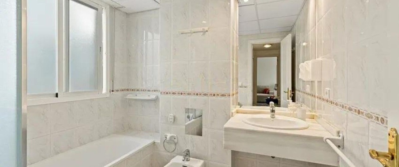 Resale - apartment - Marbella - San Pedro de Alcántara