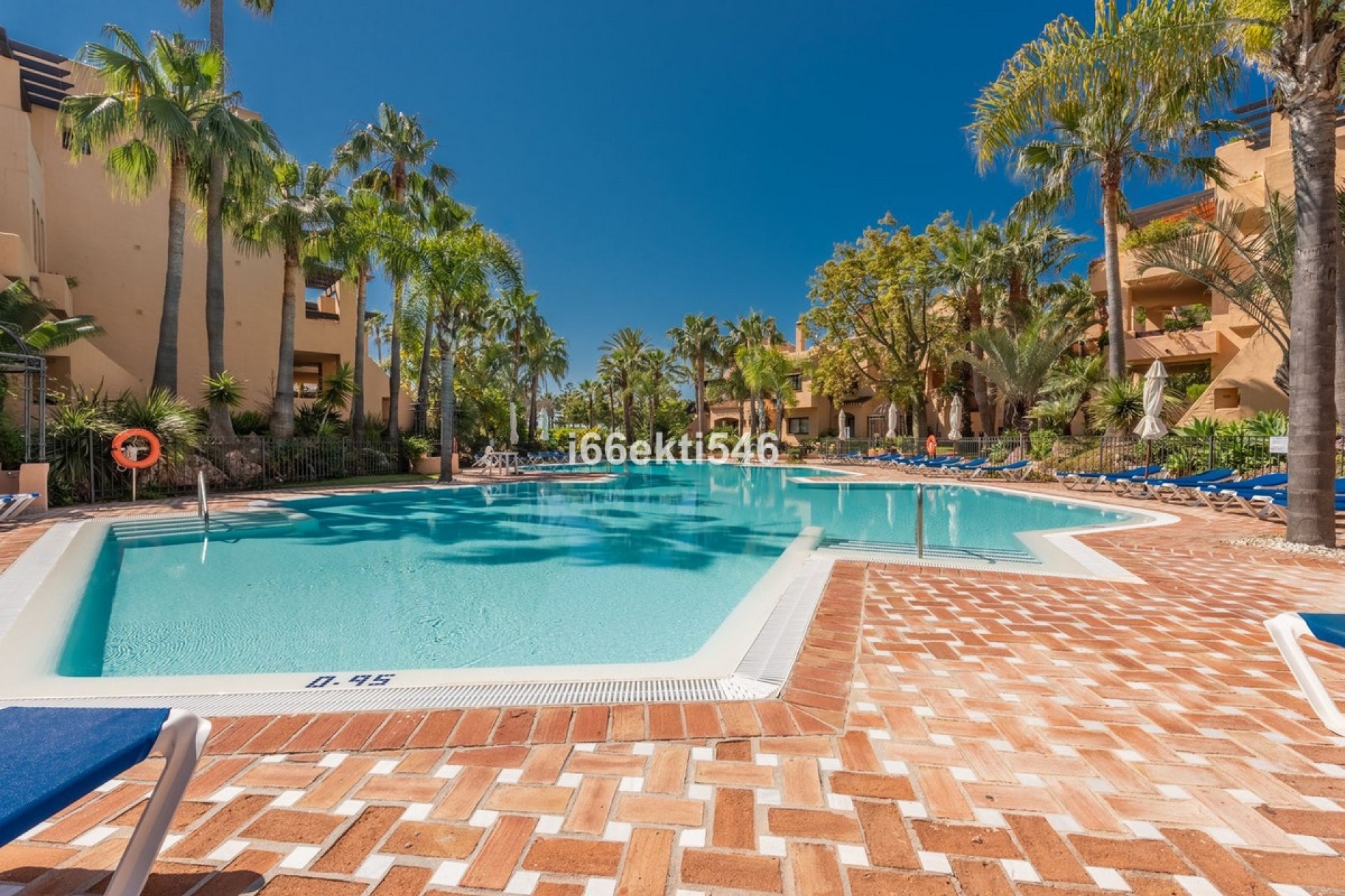 Resale - apartment - Marbella - San Pedro de Alcántara