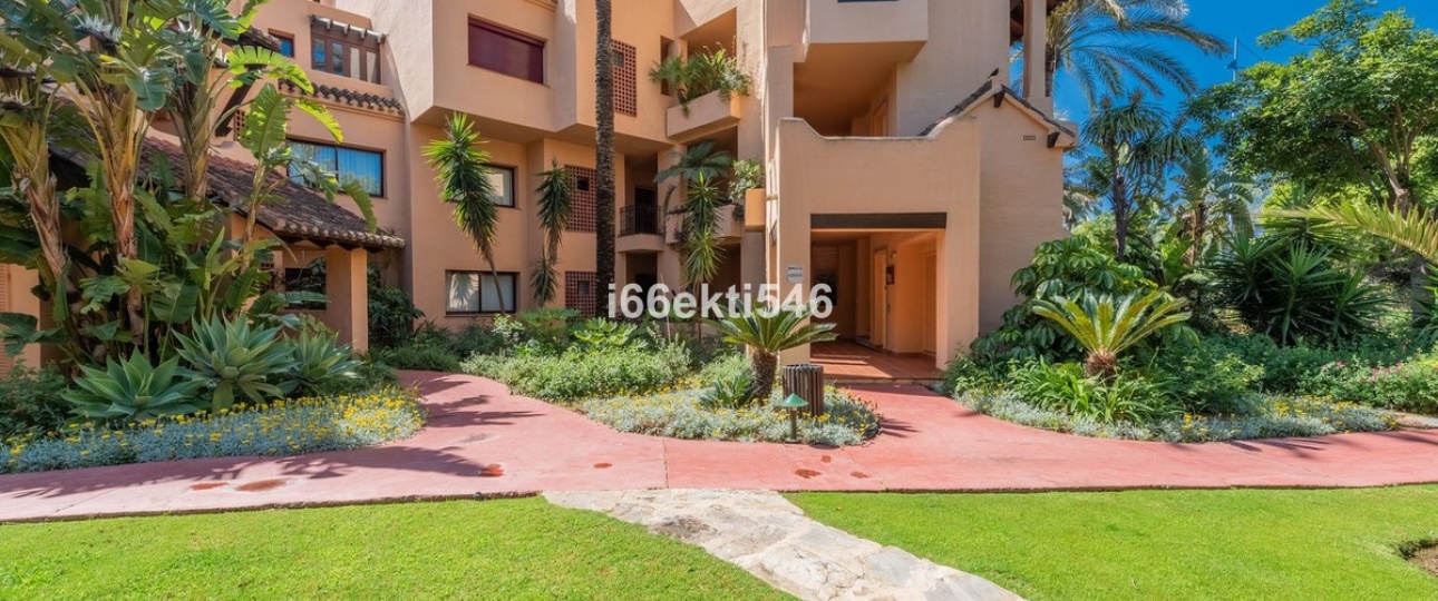Resale - apartment - Marbella - San Pedro de Alcántara