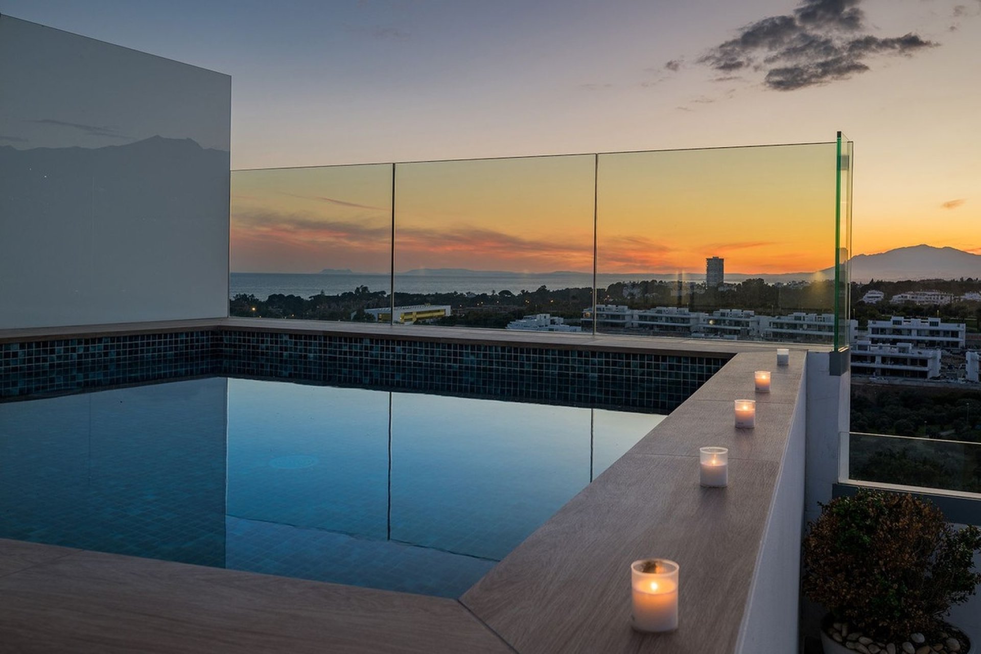 Resale - apartment - Marbella - Santa Clara
