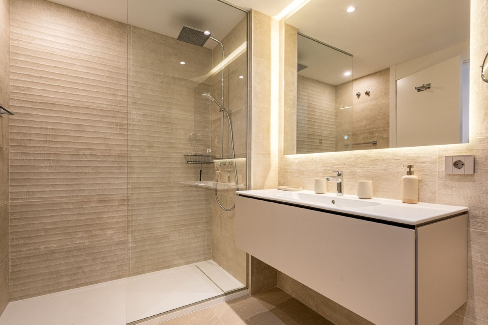Resale - apartment - Marbella - Santa Clara