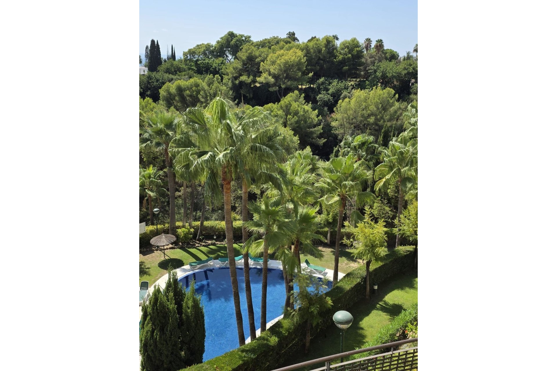 Resale - apartment - Marbella - Sierra Blanca