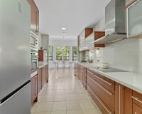 Resale - apartment - Marbella - Sierra Blanca