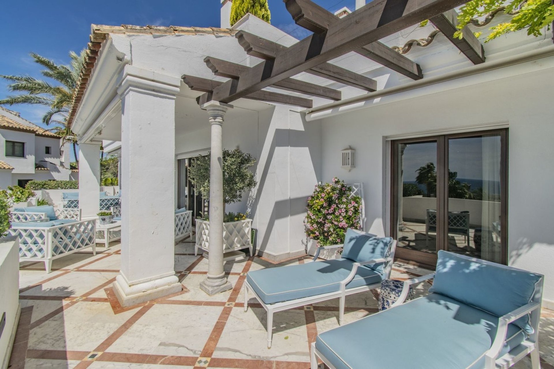 Resale - apartment - Marbella - Sierra Blanca
