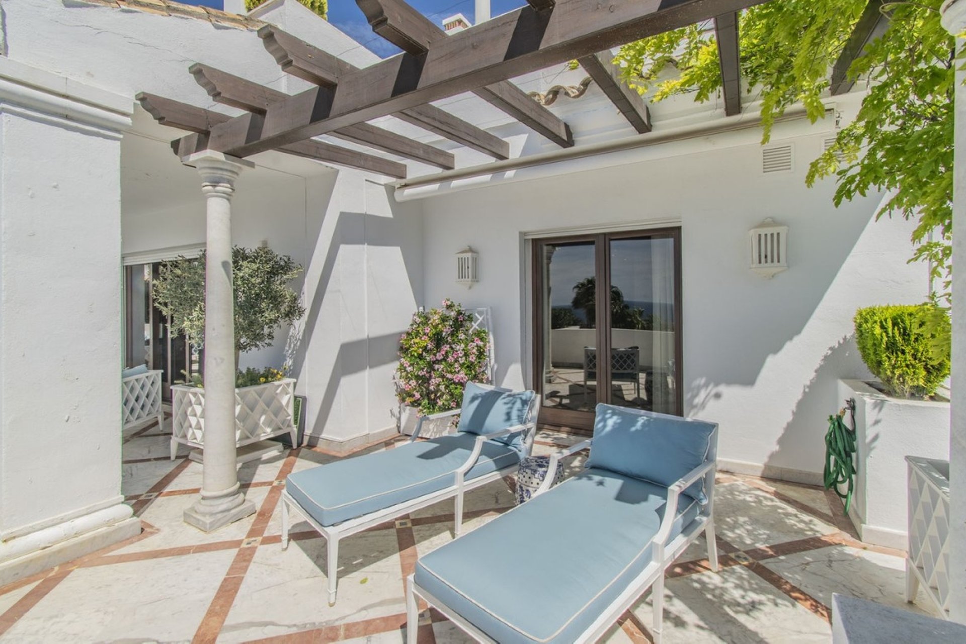 Resale - apartment - Marbella - Sierra Blanca