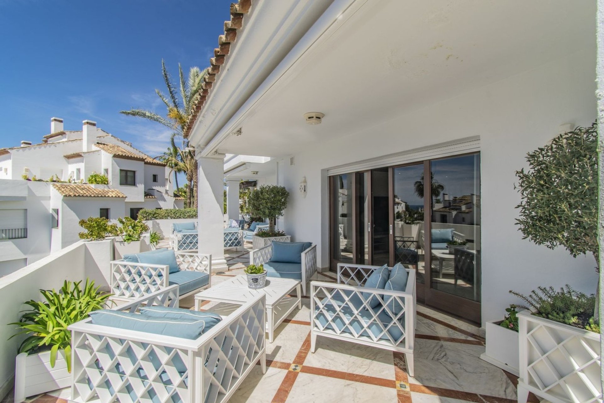Resale - apartment - Marbella - Sierra Blanca