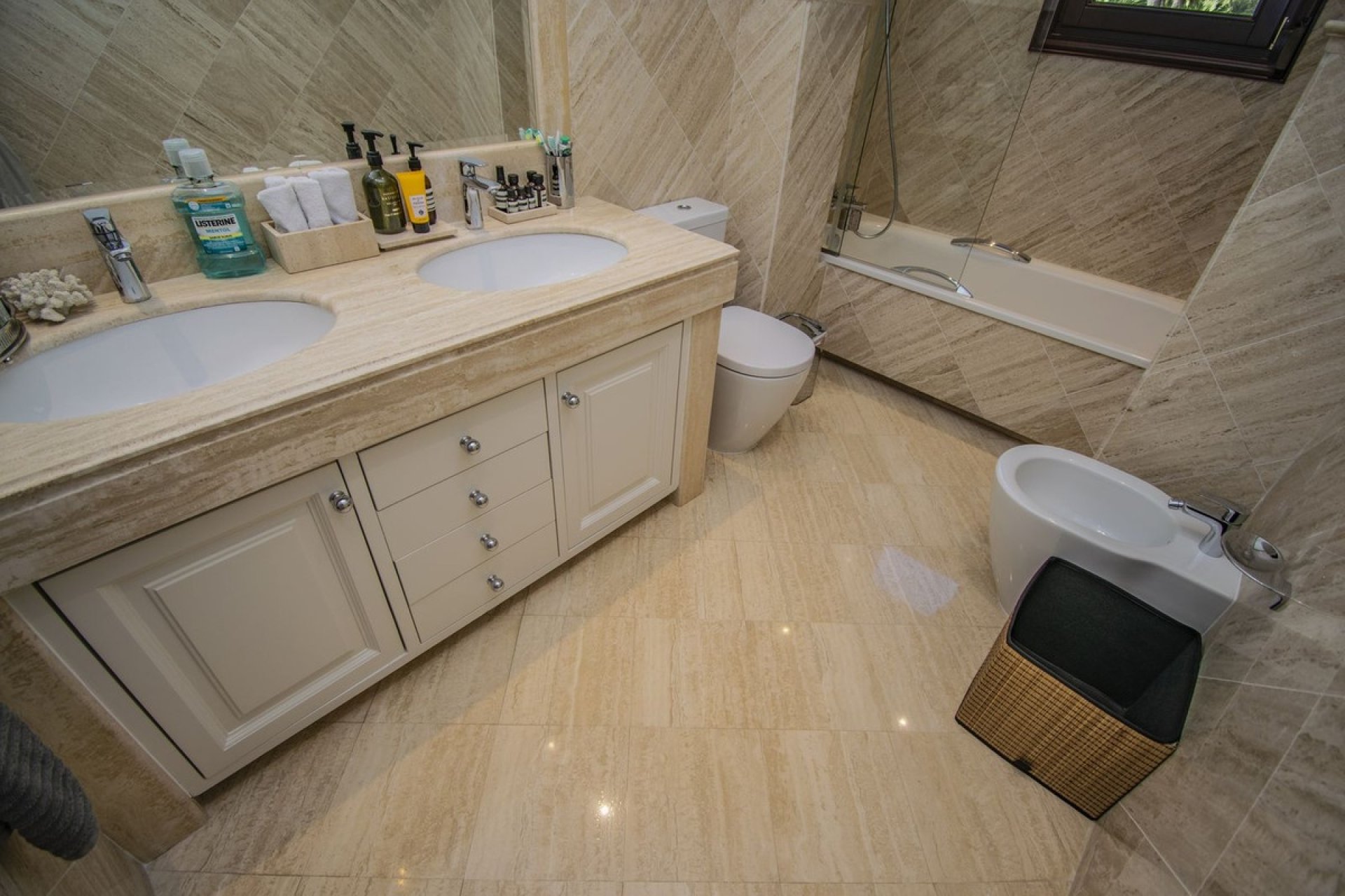 Resale - apartment - Marbella - Sierra Blanca