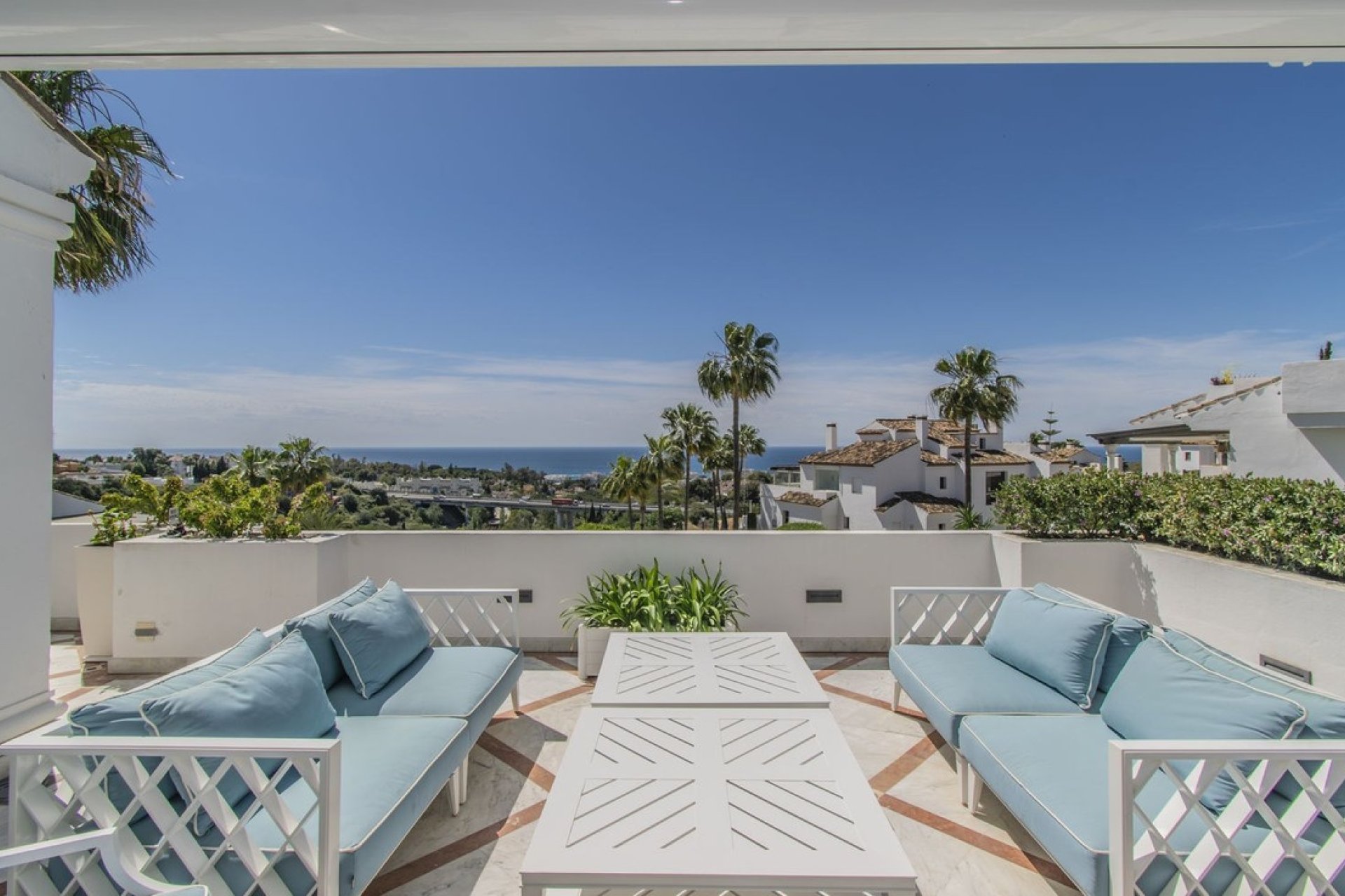 Resale - apartment - Marbella - Sierra Blanca