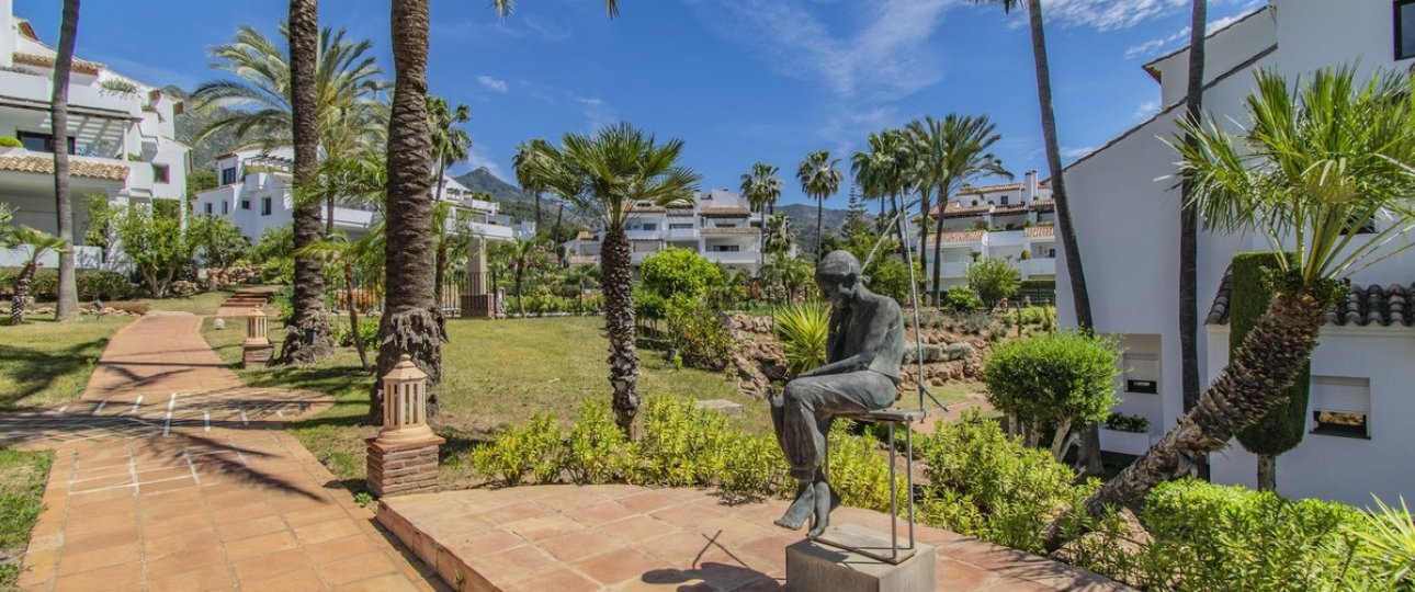 Resale - apartment - Marbella - Sierra Blanca