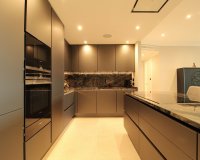 Resale - apartment - Marbella - Sierra Blanca