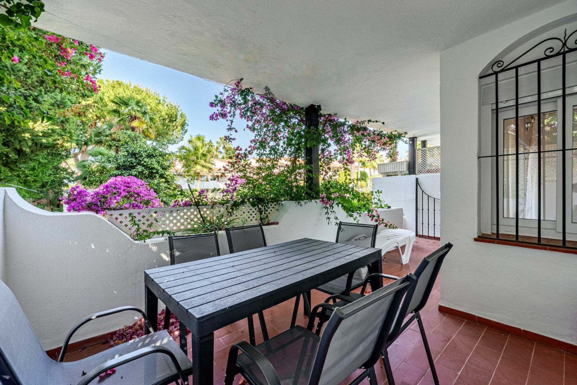 Resale - apartment - Marbella - Sierra Blanca